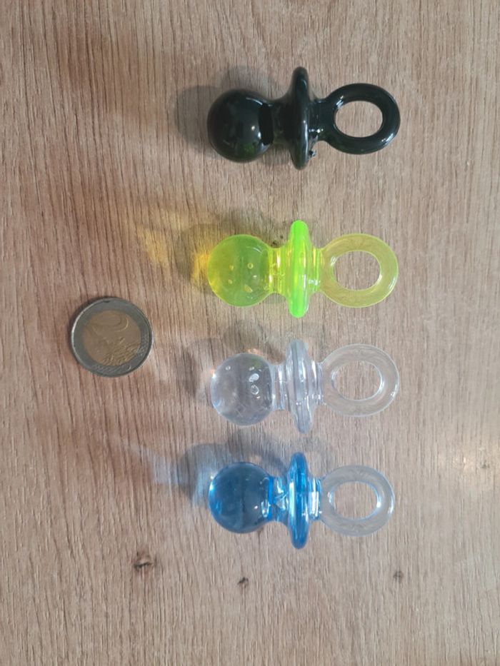 Lot de 4 grandes tototes Vintage