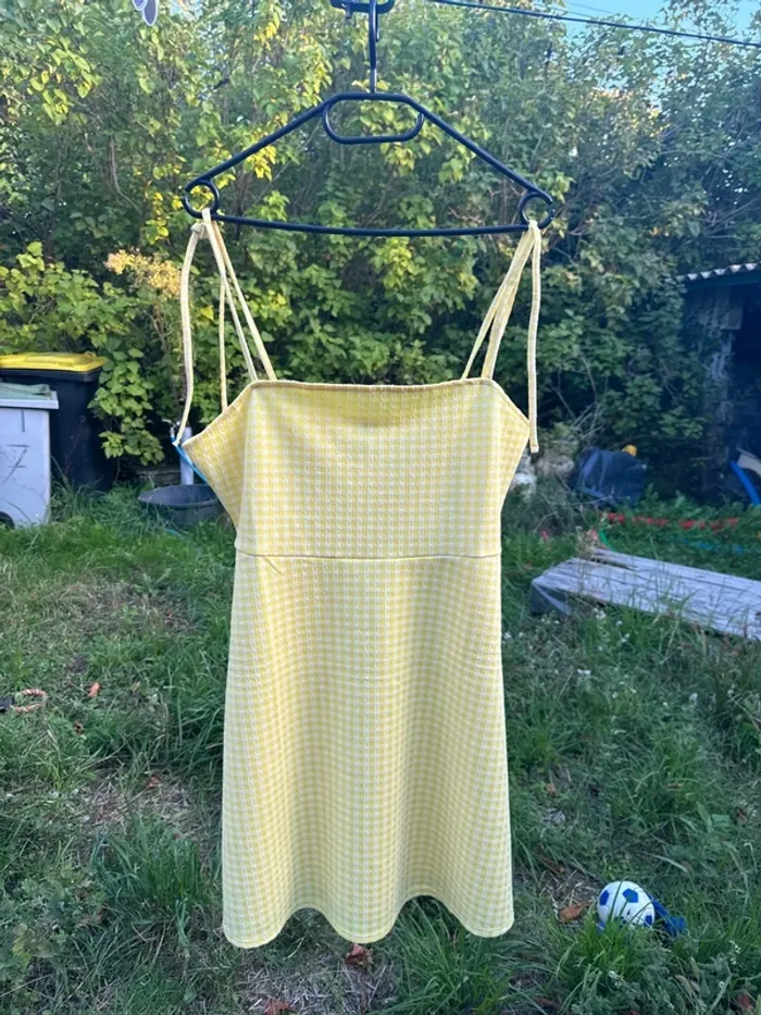 Robe d’été à carreaux jaune courte
