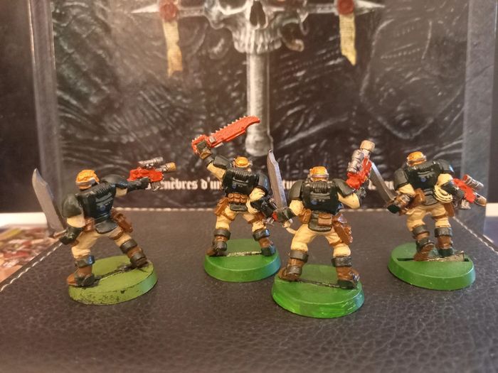 4 scouts métal armes de cac warhammer space marines - photo numéro 2