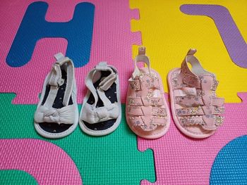 2 paire de chaussures 6/9 mois