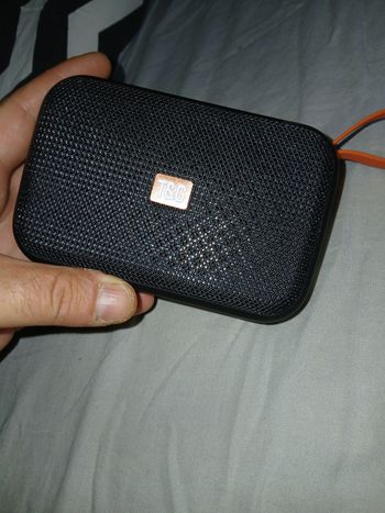Enceinte portable t&g neuve