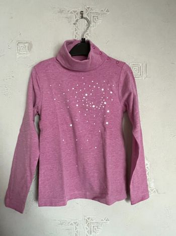 Haut rose de chez NKY