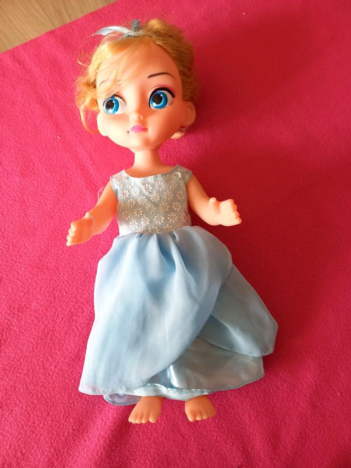 Poupé reine des neiges grande