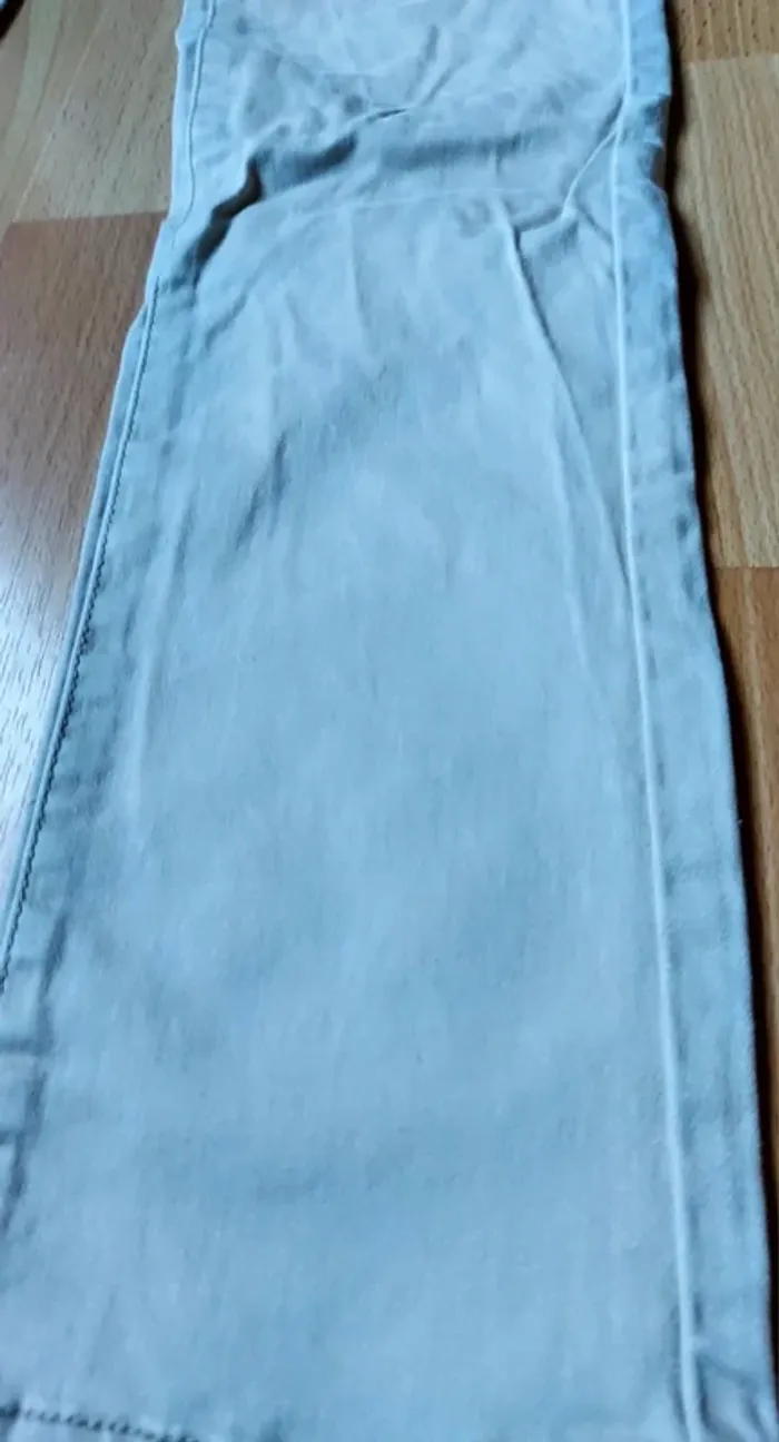 Pantalon beige crème motif discret style léopard - photo numéro 2