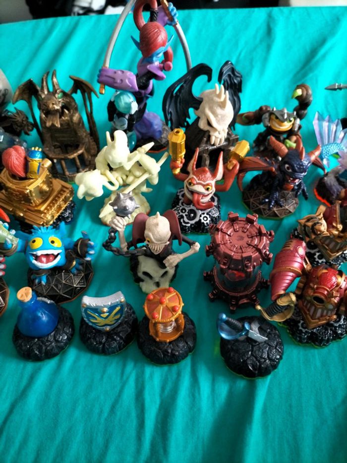 Figurine Skylanders (bien lire la description) - photo numéro 3
