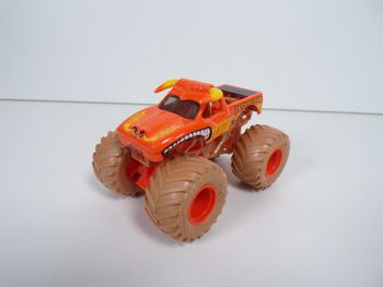 Monster Trucks - Monster Jam - El Toro Loco  (J2)