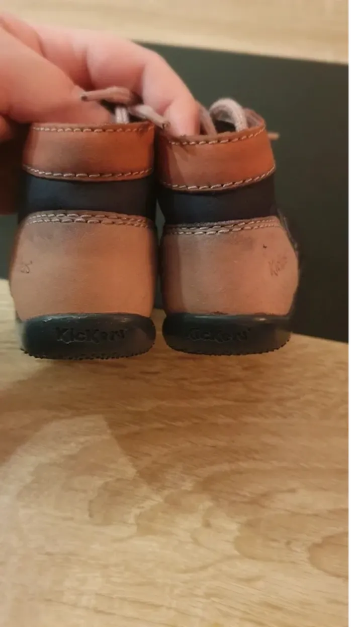 Lot de 3 paires de chaussures pointure 23 - photo numéro 10