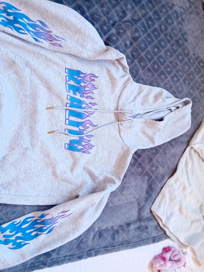 Pull gris - photo numéro 2