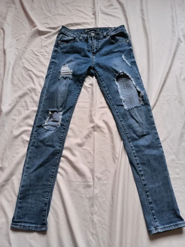 Jean à trous Farfallina taille 36 - photo numéro 4