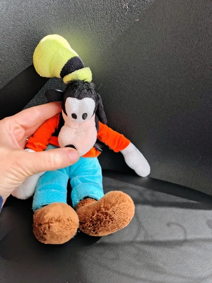 Petite peluche dingo goofy ami de Mickey Disney