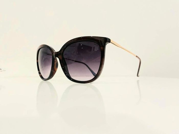 Lunette de soleil femme cats marron verres dégradés UV protection catégorie 3 - photo numéro 3