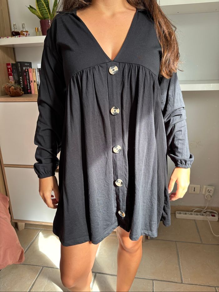 Robe noire avec boutons ASOS
