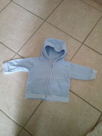 Veste à capuche 6 mois