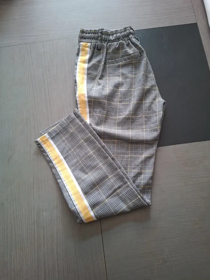 Pantalon bizzbee taille 36