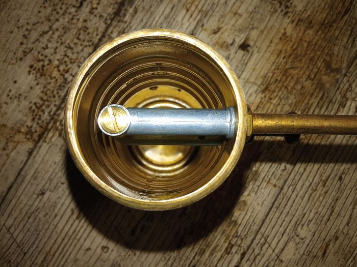 Burette d'huile vintage en laiton - photo numéro 6