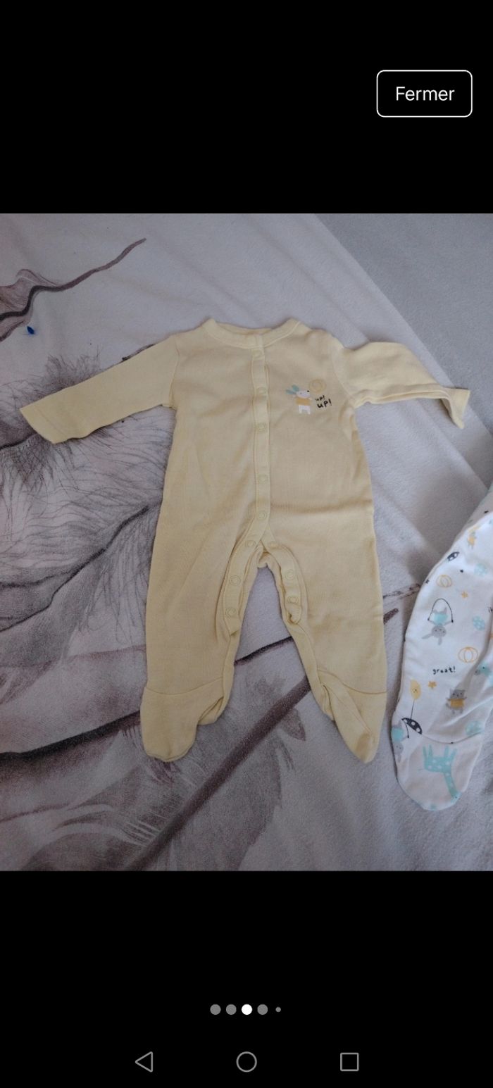 Lot de 2 pyjamas bébé en coton, taille 1 mois, état neuf. - photo numéro 3
