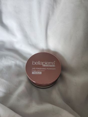 Poudre de finition bellapierre
