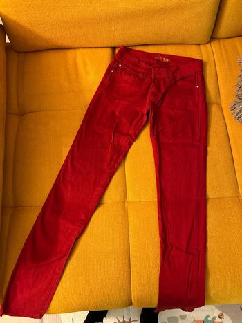 Pantalon rouge taille 40
