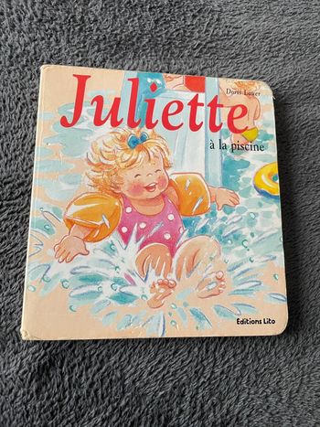 livre Juliette à la piscine