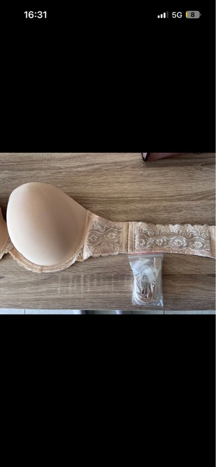 Soutien gorge à bretelles transparentes et amovibles - photo numéro 5