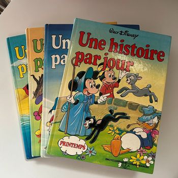 Lot 4 livres disney une histoire par jour saisons vintage