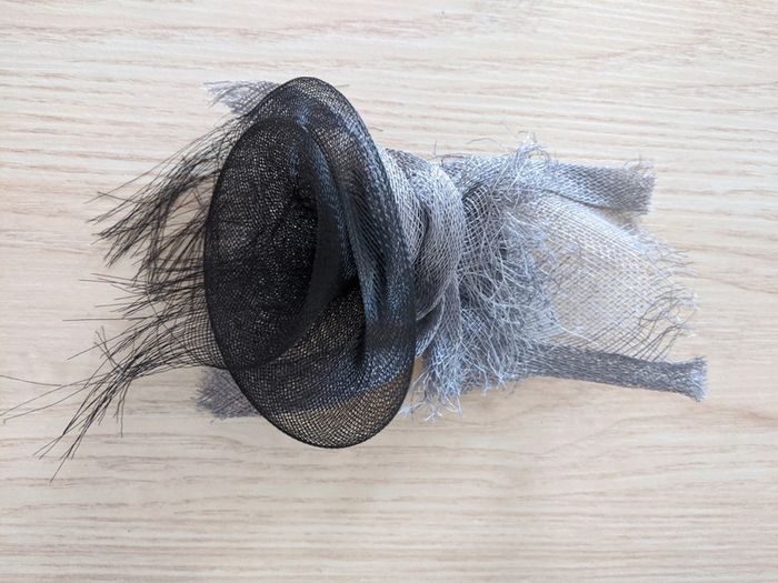 Pince cheveux mariage gris et noir - photo numéro 3