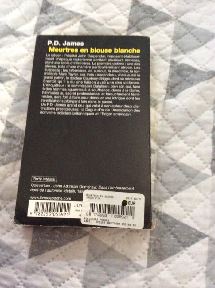 #meurtres en blouse blanche P.D James - photo numéro 4
