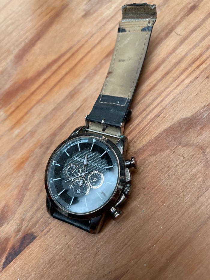 Montre Daniel hechter