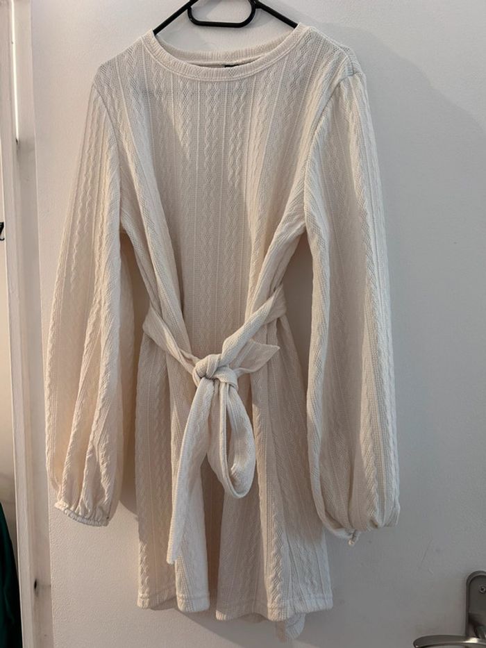 Robe pull crème taille L - photo numéro 2