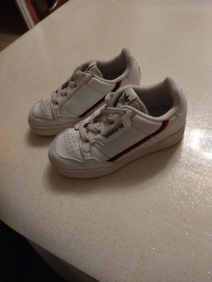 Basket adidas cuir. T 25 1/2