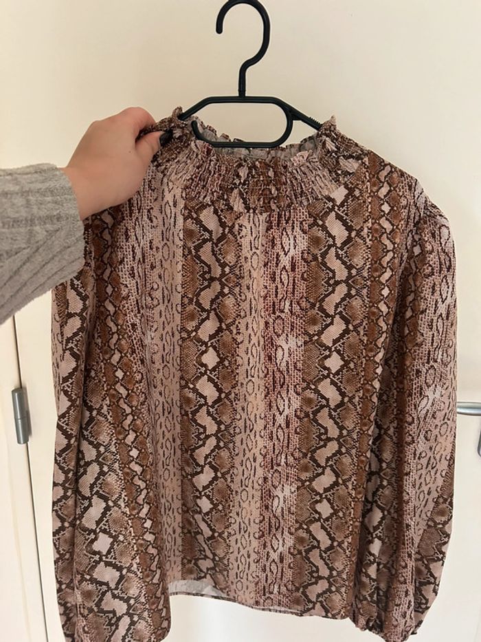 Blouse à manche longues motifs python