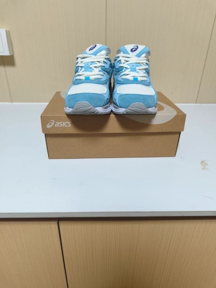 Originais ASICS Gel-NYC Cream Arctic Sky Taille 37.5 - photo numéro 4