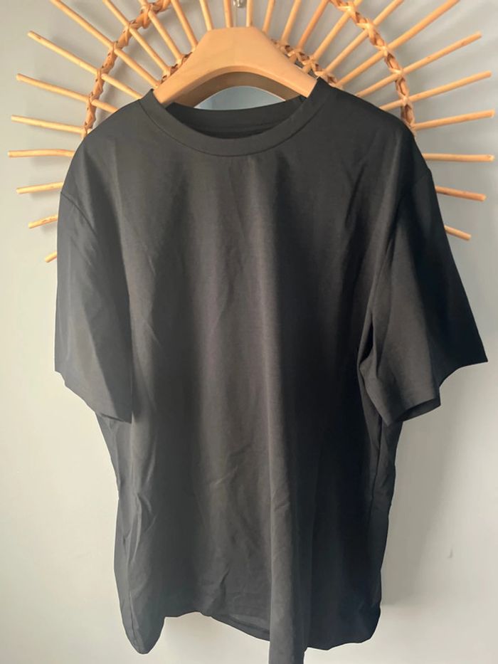 TEE shirt noir taille L Joakin Gomez modèle lion neuf - photo numéro 2