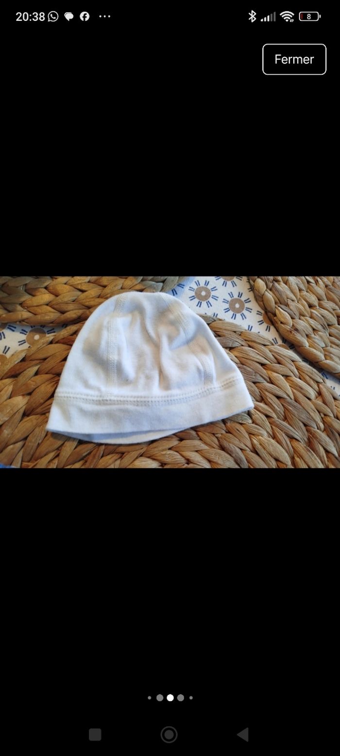 Lot chaussons et bonnet - photo numéro 4