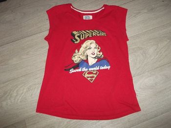 Tee shirt ETAM rouge "Supergirl" taille M TBE