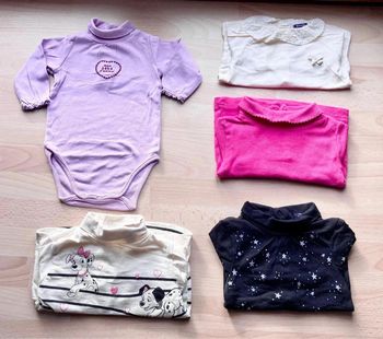 6 mois - lot 4 hauts manches longues col roulés + 1 body manches longues col roulés