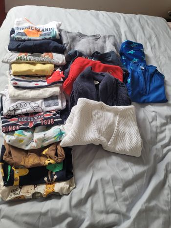 Lot de vêtements garçon