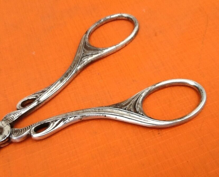 Ancienne paire de ciseaux à casser le sucre - photo numéro 3