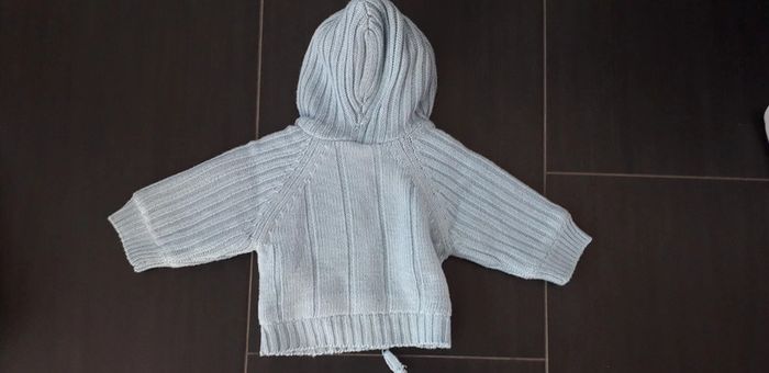 Gilet hiver bleu clair 3 mois - photo numéro 3