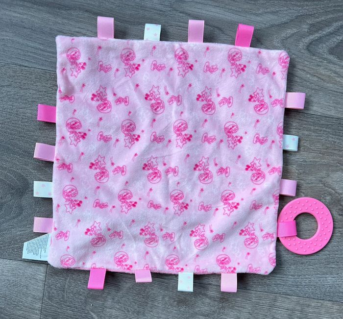 Beau doudou carré avec anneau de dentition Mickey Minnie Disney - photo numéro 2