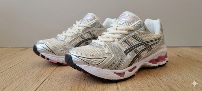 Asics Gel Kayano 14 - photo numéro 1