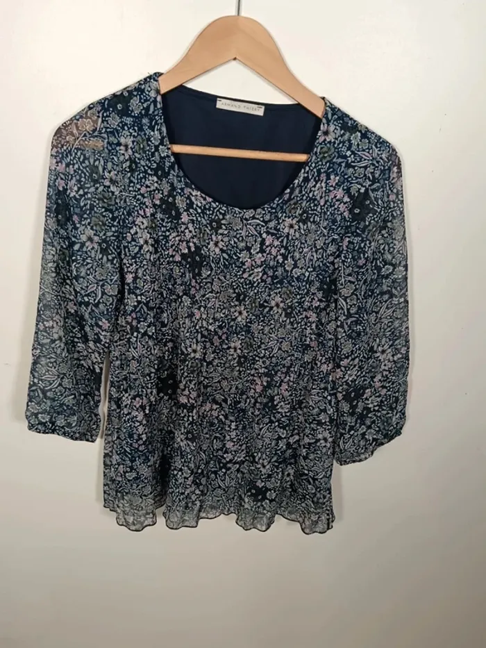 C18 blouse fleurie Armand Thierry T2