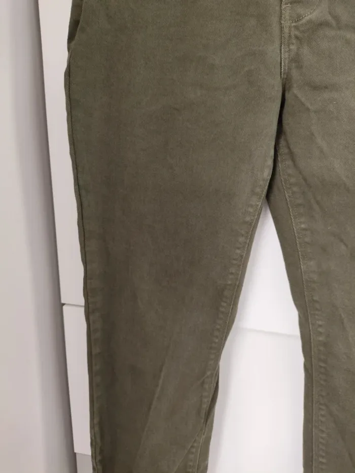 Jean kaki skinny Kiabi – T42 – très bon état comme neuf - photo numéro 3