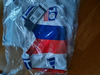 Ensemble de foot féminin OL neuf