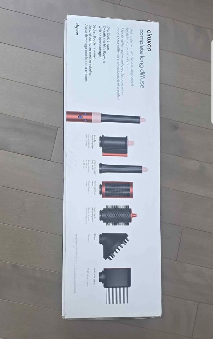 Brosse à cheveux Dyson Airwrap neuf , avec tous ses accessoires et sa boîte d'origine. - photo numéro 2