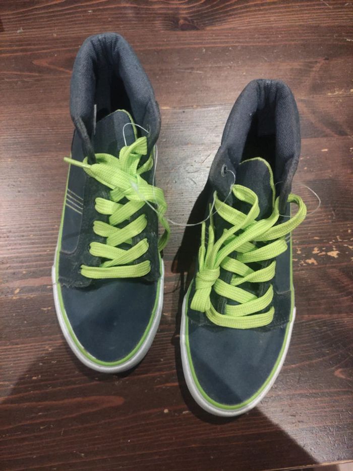 Chaussures tex pointure 34 neuves