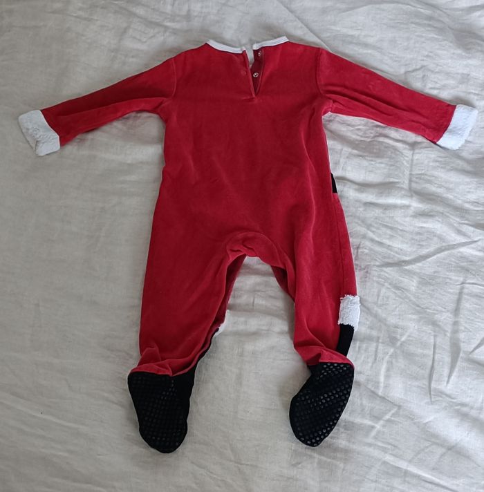 Pyjama père noël primark 18 mois - photo numéro 2