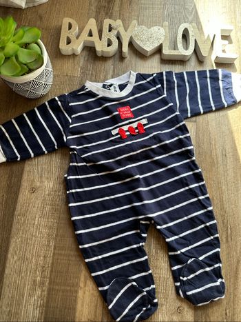 - Pyjama Sucre d’orge      - 3 mois  - Très bon état