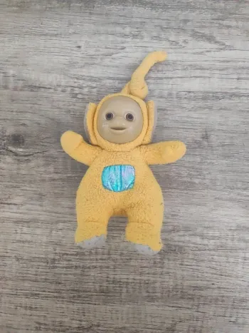Peluche Teletubbies jaune Laa-Laa