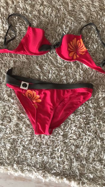 Maillot de bain 2 pièces taille 38